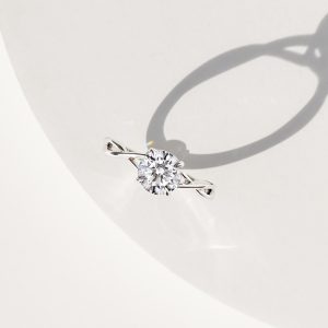 Alya Twist Solitaire Engagement Ring