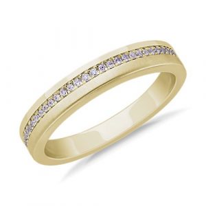 Diamond Pavé Edge Wedding Band