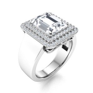 Exceptionally elegant engagement ring